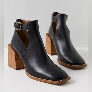 Free People NEW Black Leather Square Toe Block Heel Brady Buckle Shoeboot Size 7